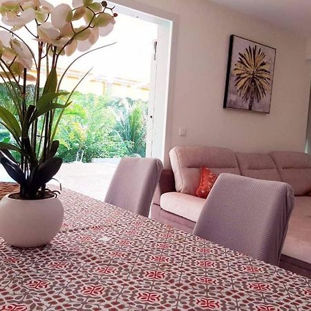 Les Orchidees Apartman Petit-Bourg Kültér fotó